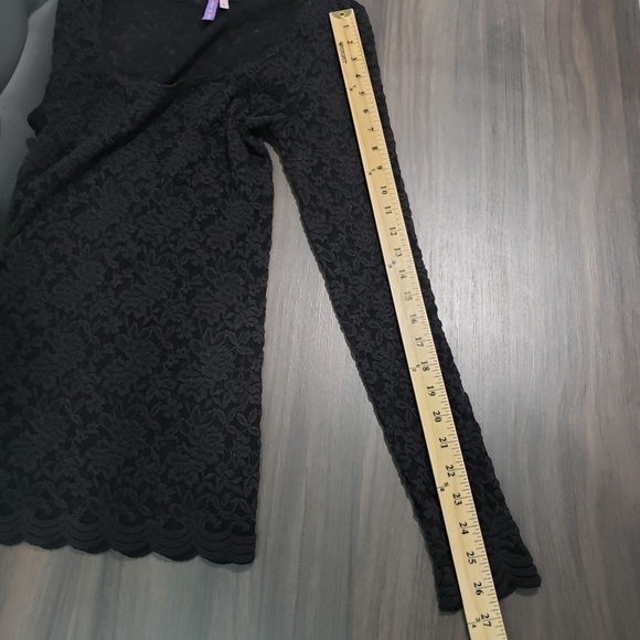 Emma & Sam Black Long Sleeves Lace Top Size Large - Picture 10 of 11